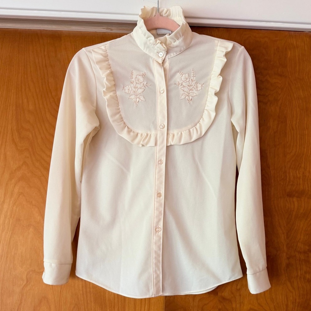Vintage Paddle & Saddle Cream Embroidered Floral Ruffle Blouse Prairie Western